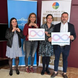 Autismo León Y Colegio Divina Pastora firman un convenio de colaboración